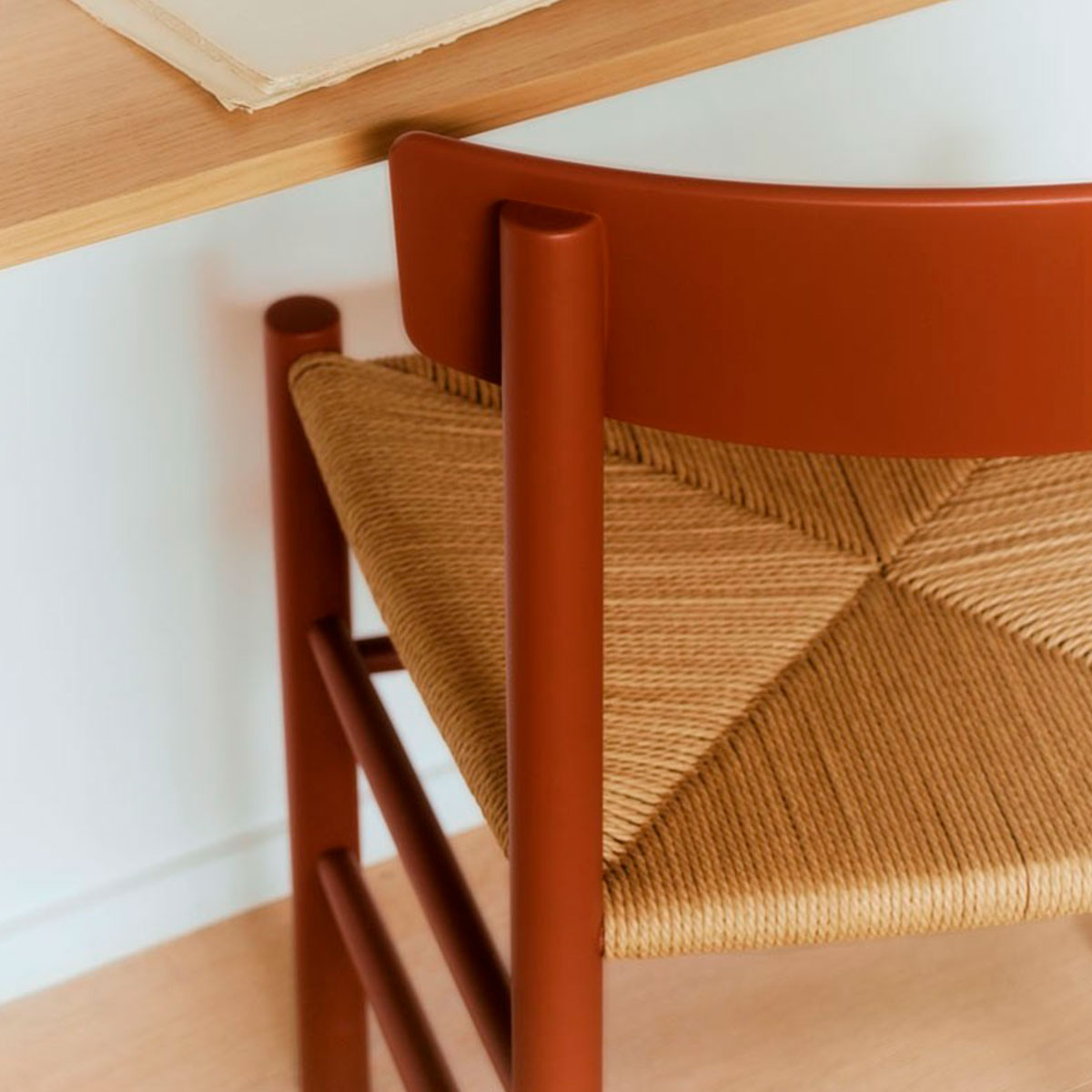 Silla J39