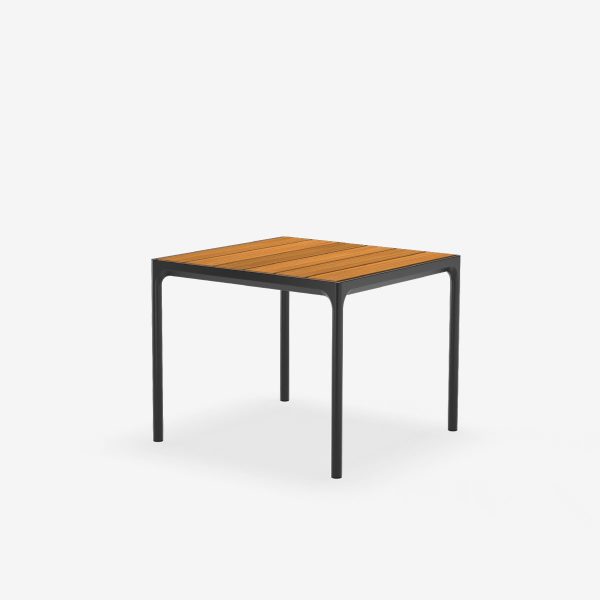 Mesa Four cuadrada