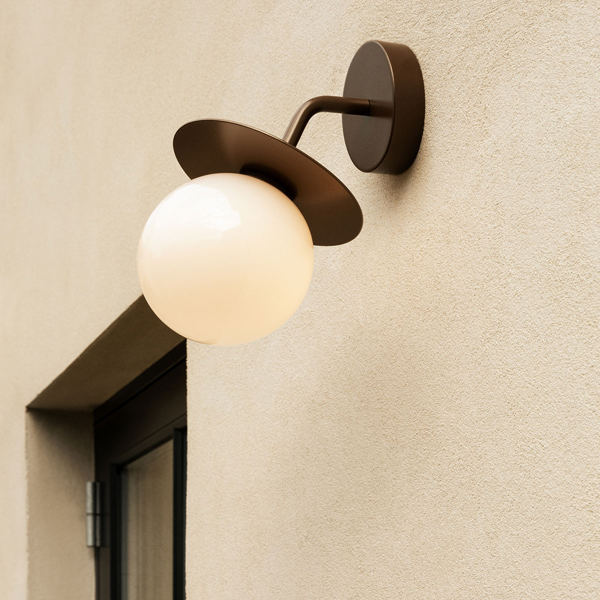 Lámpara Liila wall outdoor bronzed